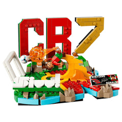 LEGO - Editions Cristiano Ronaldo – Football Highlights Age +10 Construction Set Toys - 43012