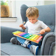 New Classic Toys - Xilófono con Libro de Música - 12 Barras - Instrumentos Musicales