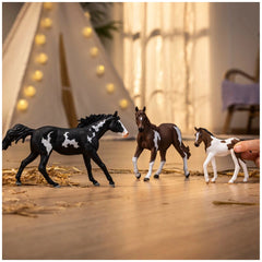 Schleich - Horse Club - Paint Horse Foal - Action & Toy Figures - 14899