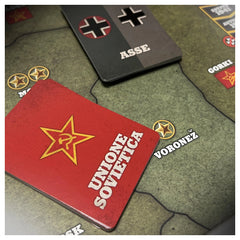 Asmodee - Quartermaster General - Juegos de Mesa - +14 - STR0423 - Edición Italiana
