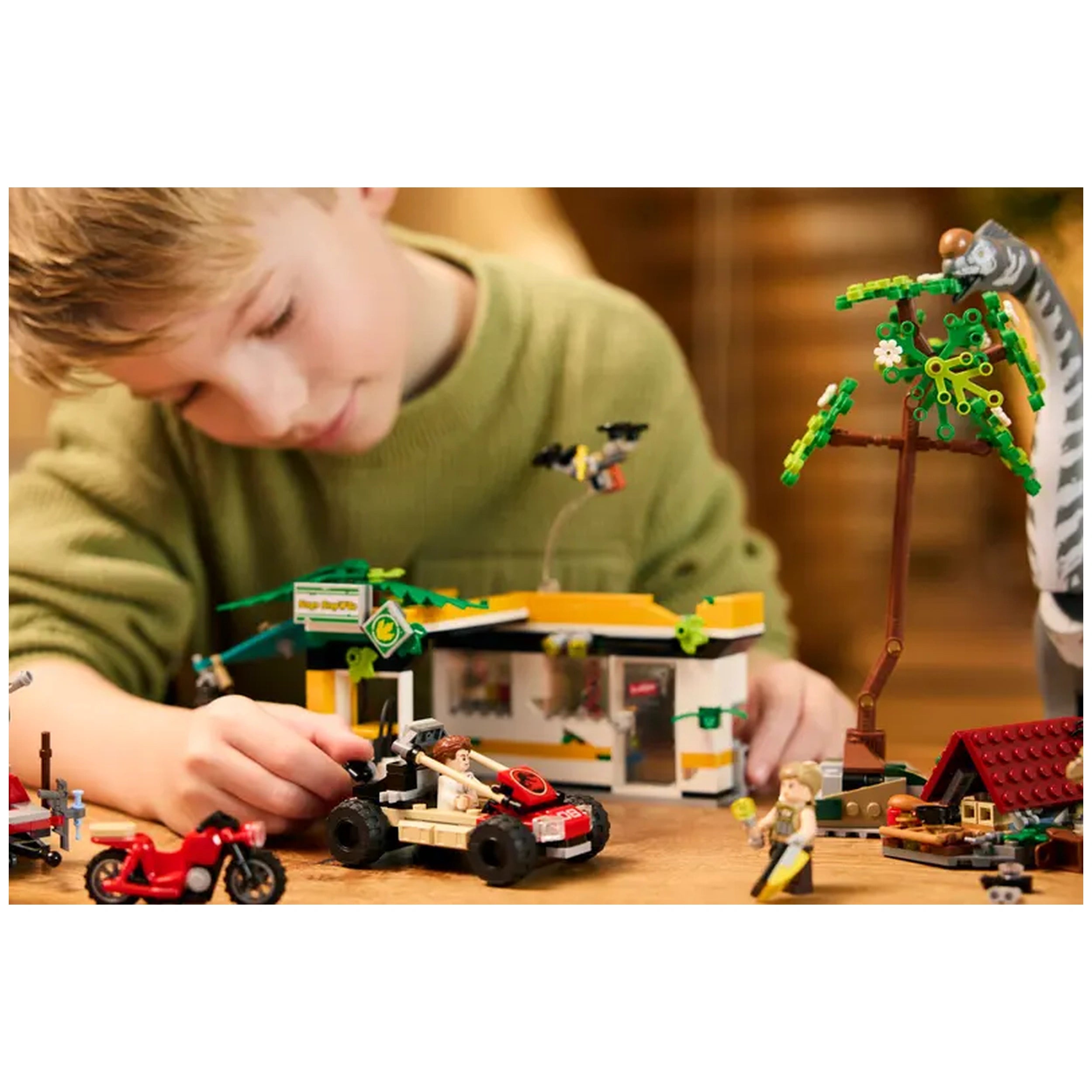 LEGO - Misión de Rastreo de Raptor y Titanosaurio - Figuras de Acción y Juguetes