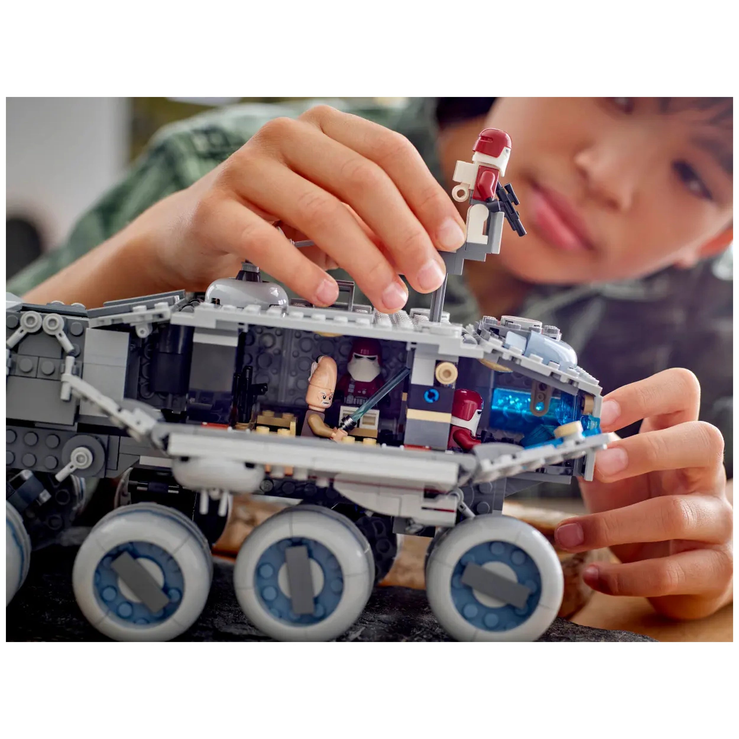 LEGO - Republic Juggernaut - Action & Toy Figures