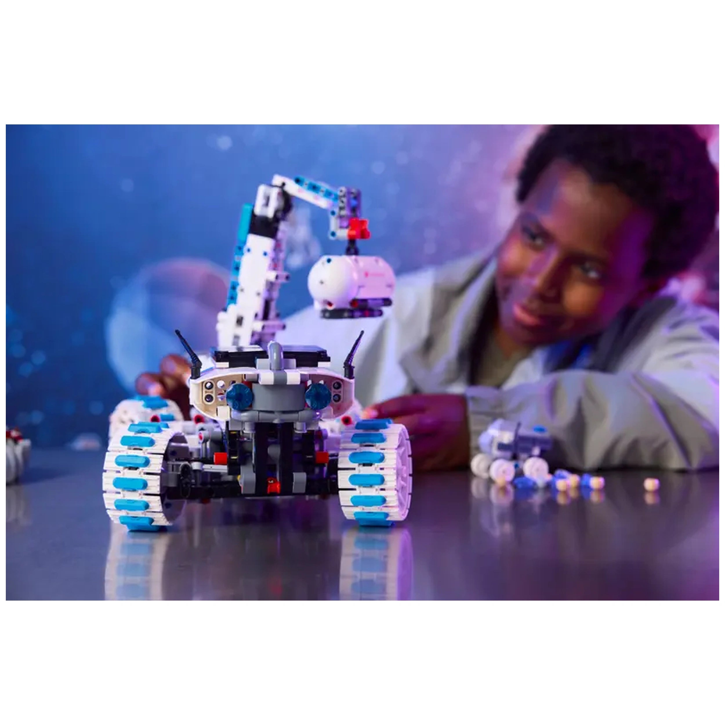 LEGO - Technic Base Lunar Rover - Figuras de Acción y Juguetes