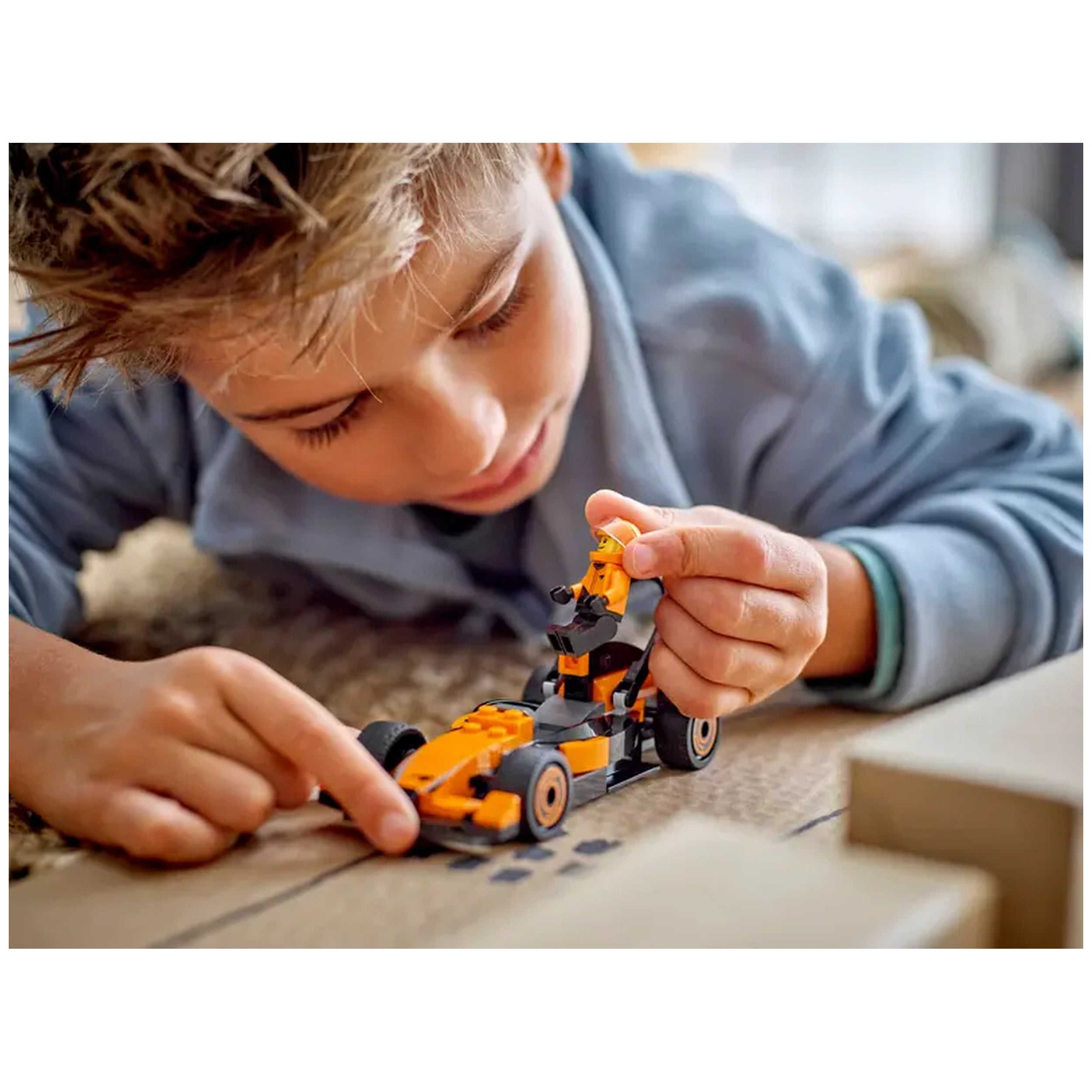Lego - City - F1 Driver with McLaren Race Car - Construction Set Toys