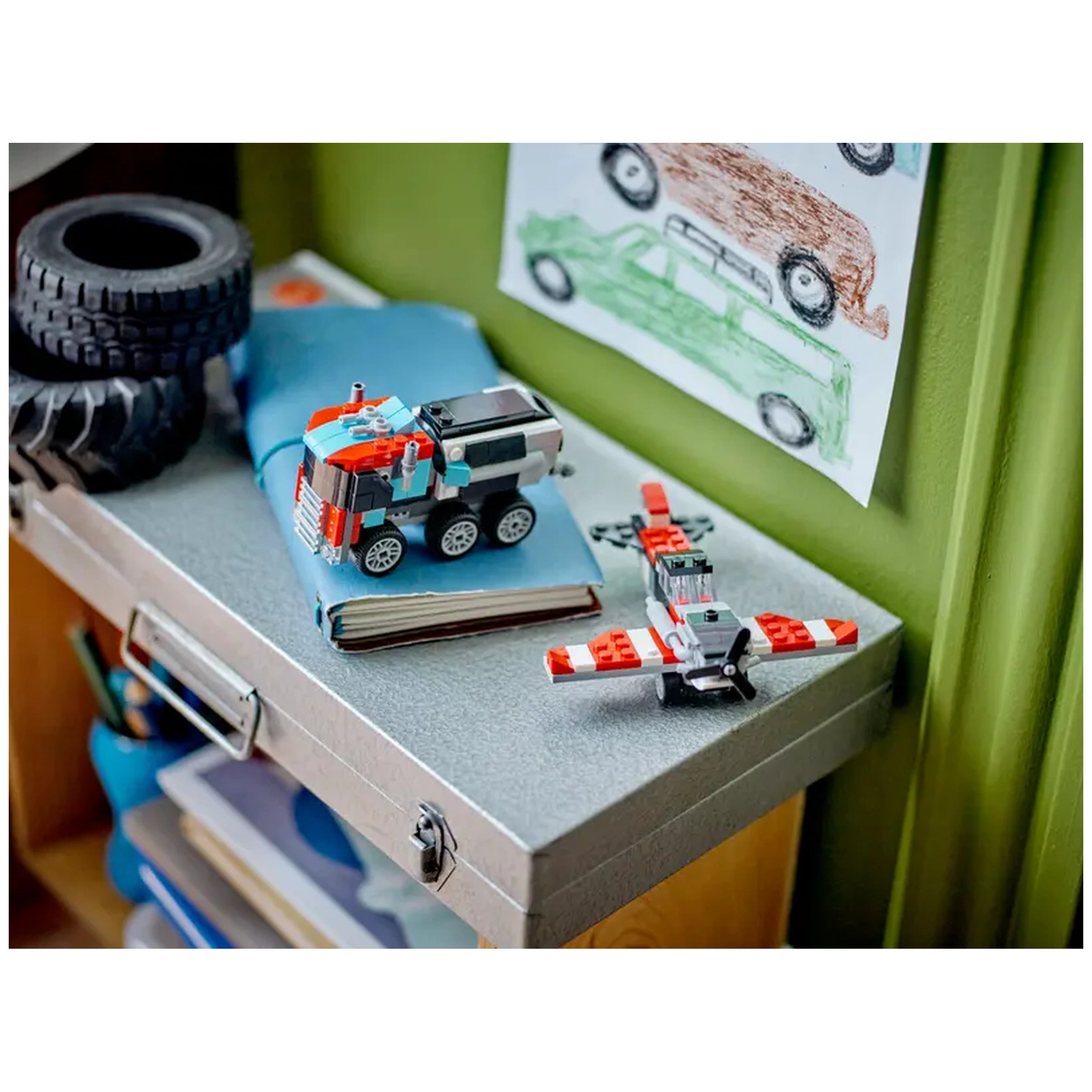 Lego - Creator - Flatbed Truck with Helicopter - Construction Set Toys