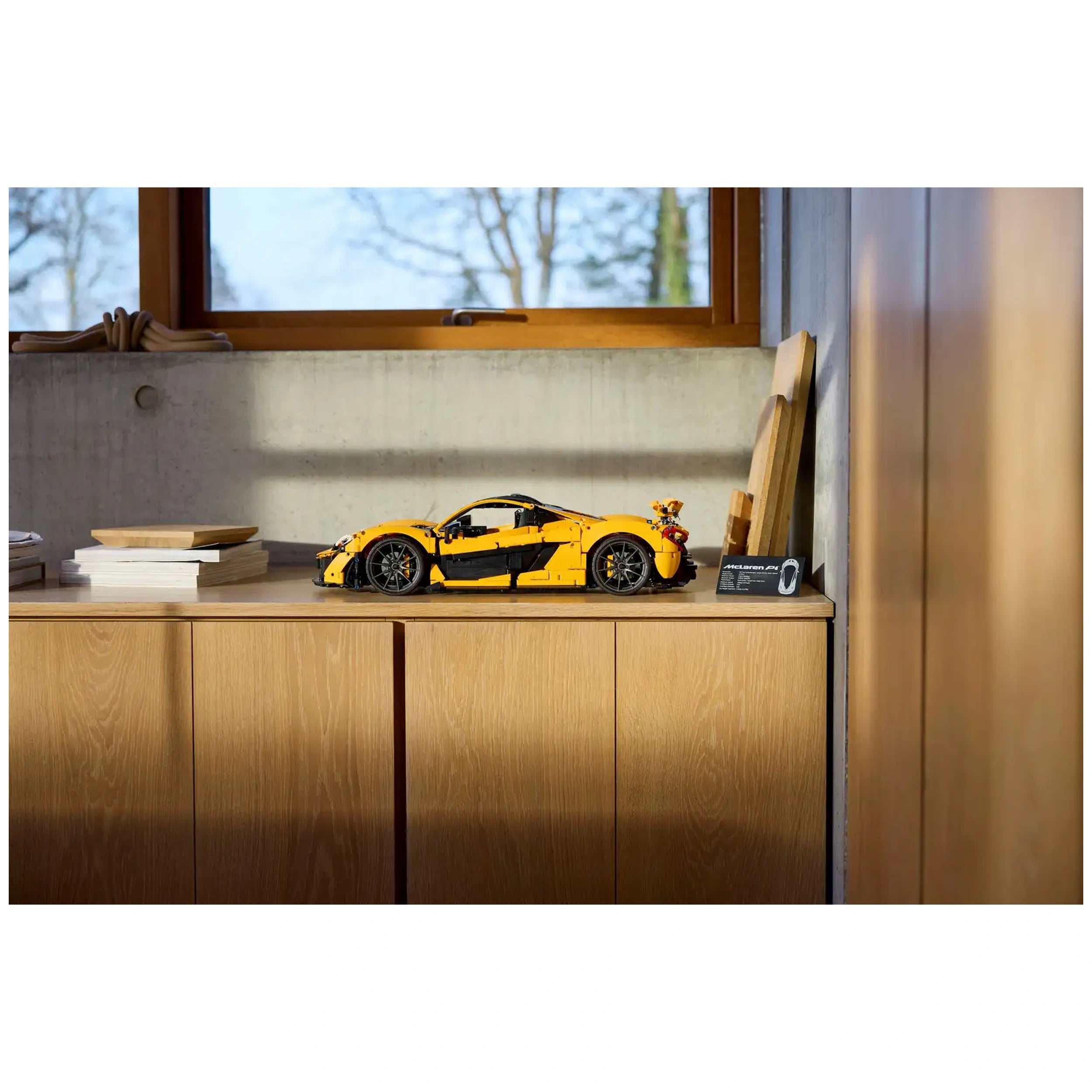 Lego - Technic - McLaren P1 - Construction Set Toys