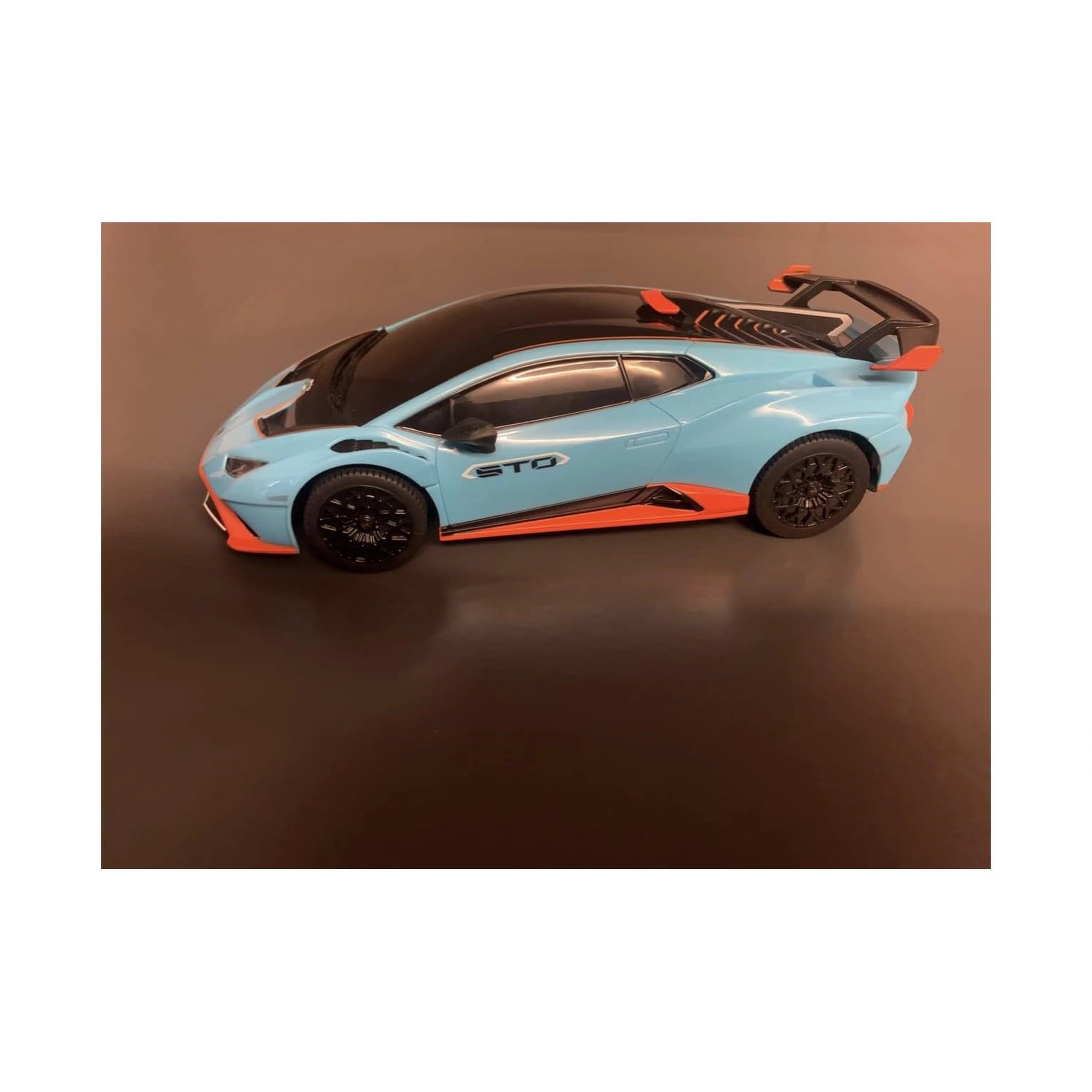 Mondo - Lamborghini Huracan STO Radio-Controlled 2.4 GHz 1:24 Full Function - Play Vehicles