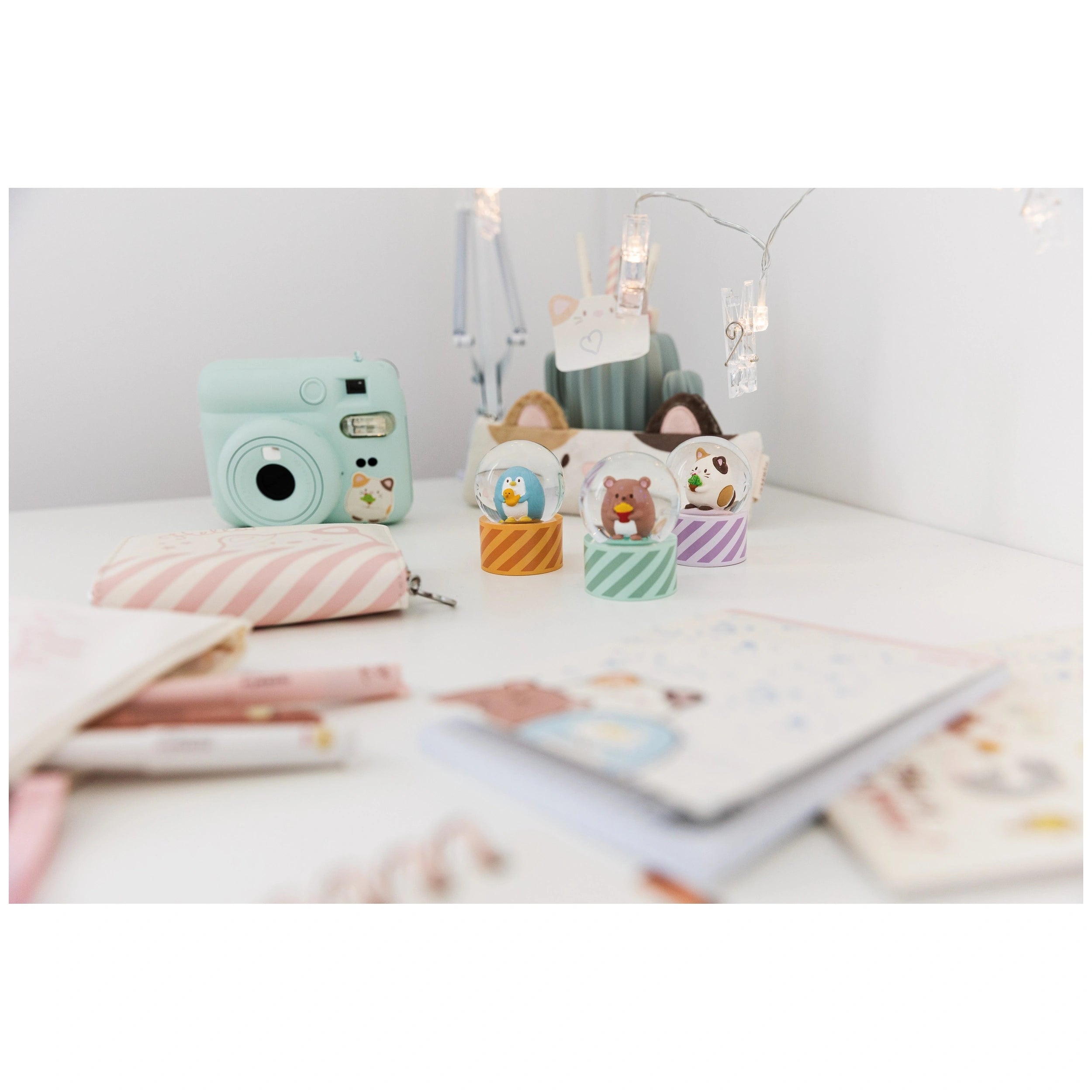 NICI - Mymochi-Glitter-Globe-Penguin-Waddle-Collectibles