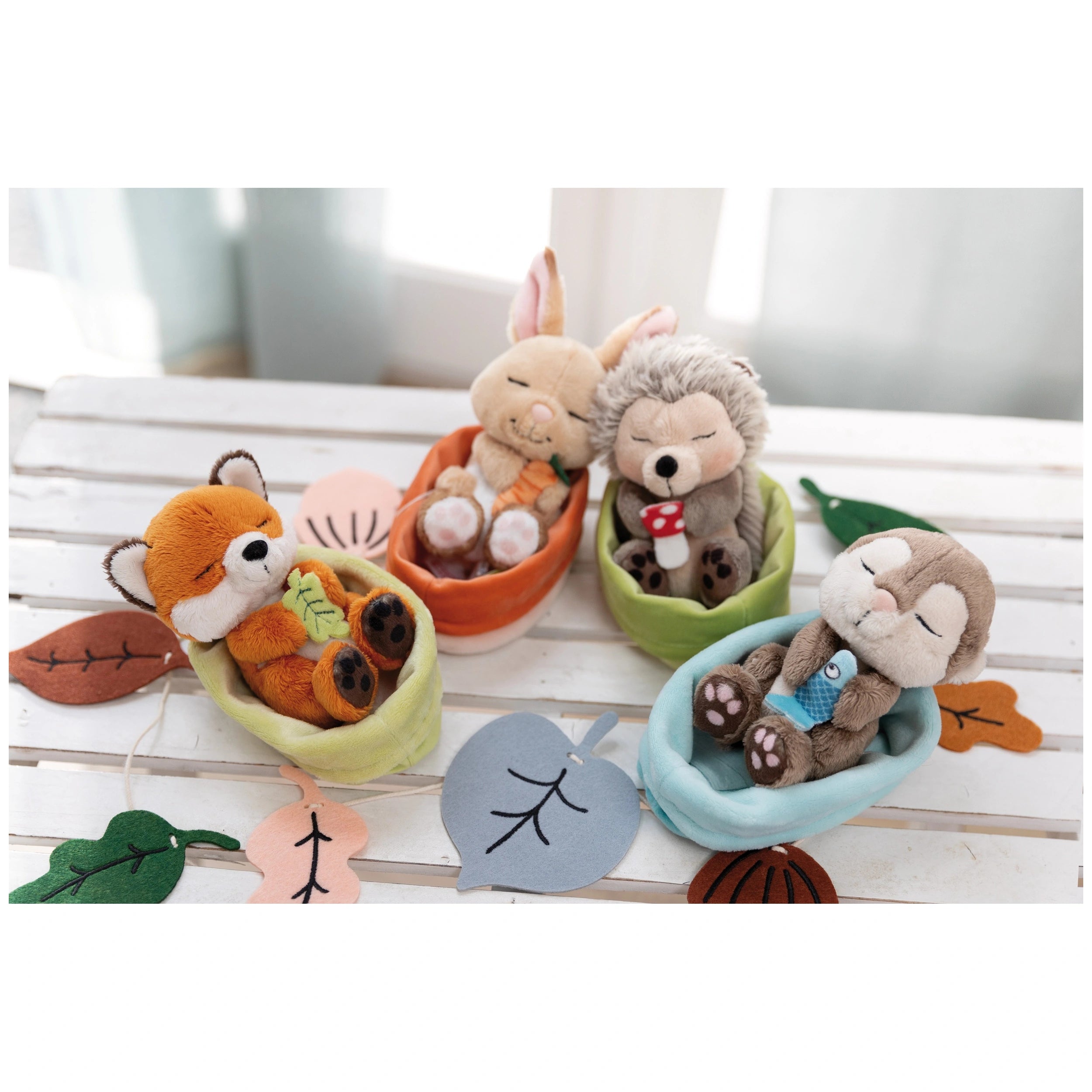 NICI - Conejos Durmiendo en la Cesta de Durazno - Peluches