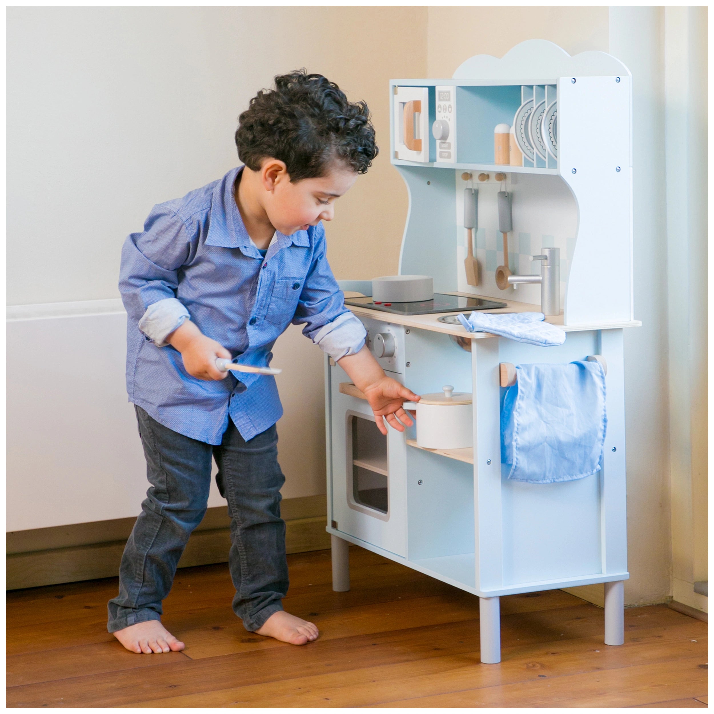 New Classic Toys - Kitchenette - Modern - Electric Cooking - Blue - Pretend Professions & Role Playing