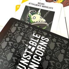 Asmodee - Unstable Unicorns - Juegos de Mesa - 14+ - STR8587 - Edición Italiana