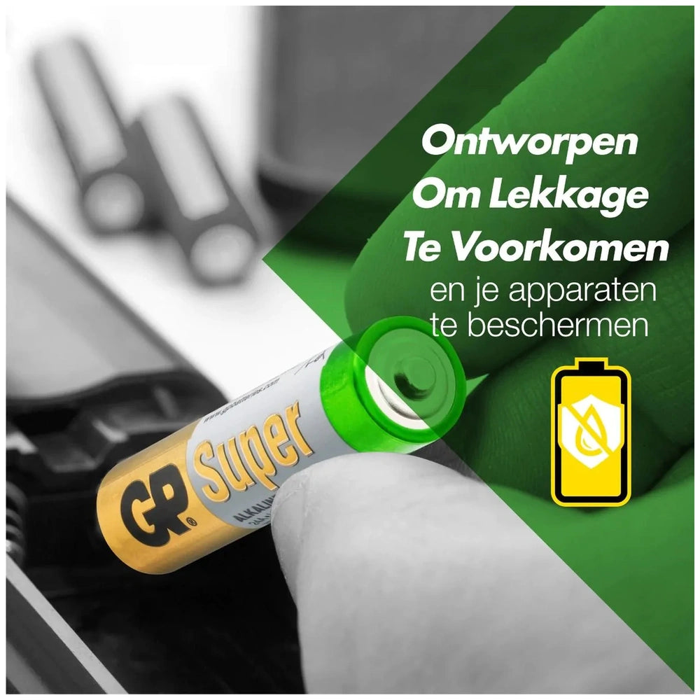 GP Super Alkaline G-Tech AAA battery held by a gloved hand, with Dutch text and battery icon.