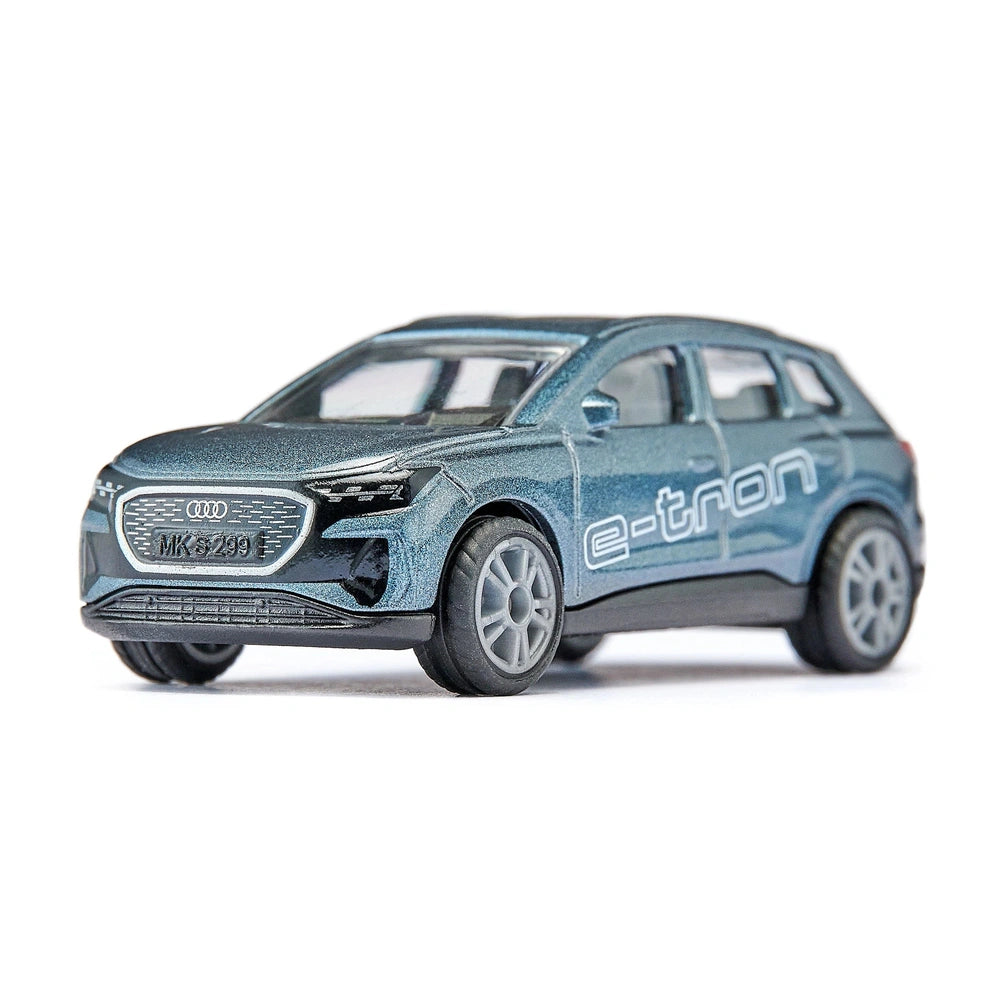 Siku Audi Q4 e-tron model car in dark blue with silver accents, featuring a glossy finish and multi-spoke wheels.
